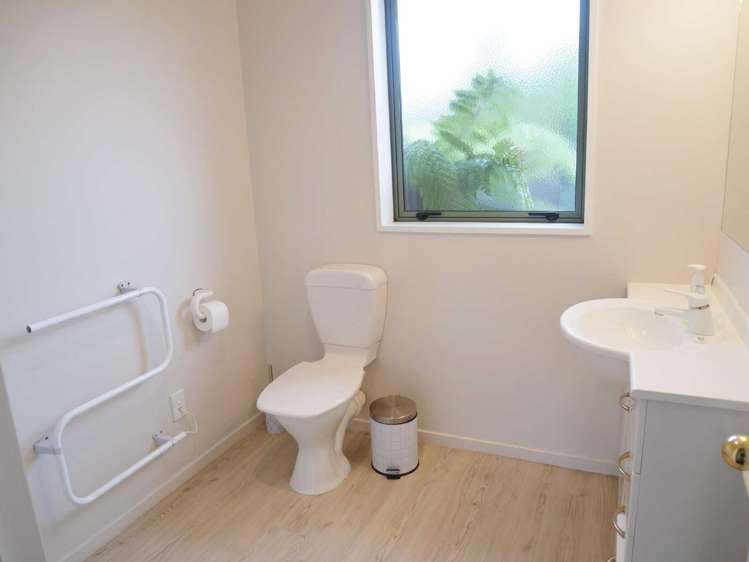 139 Kotuku Crescent Woolston_9