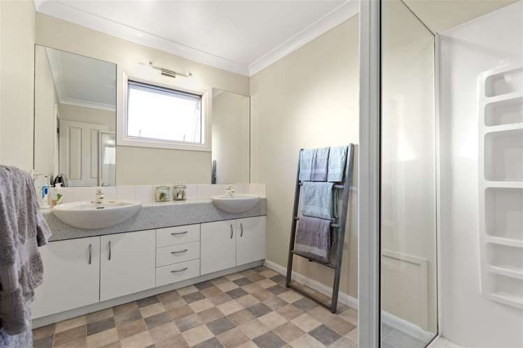 4 Clayden Drive Gulf Harbour_34