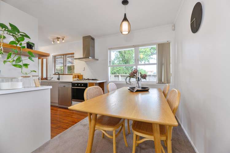 42 Hereford Street Te Atatu Peninsula_6