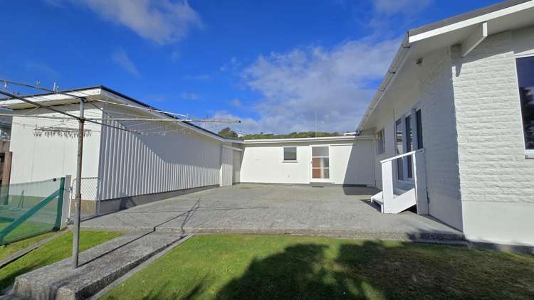 269 Sewell Street Hokitika_12