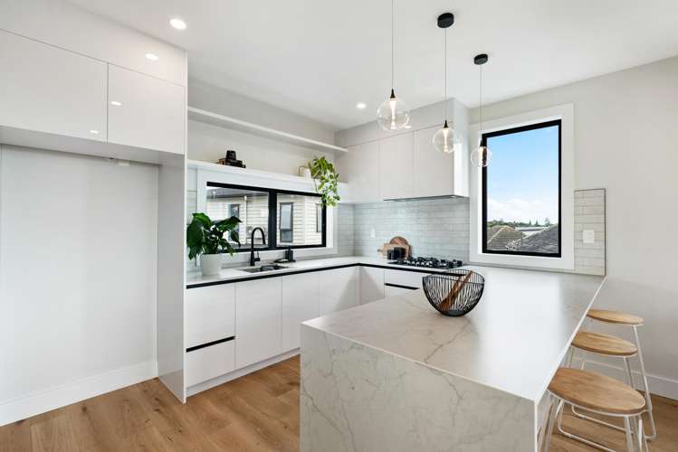 8/2 Valonia Street New Windsor_9