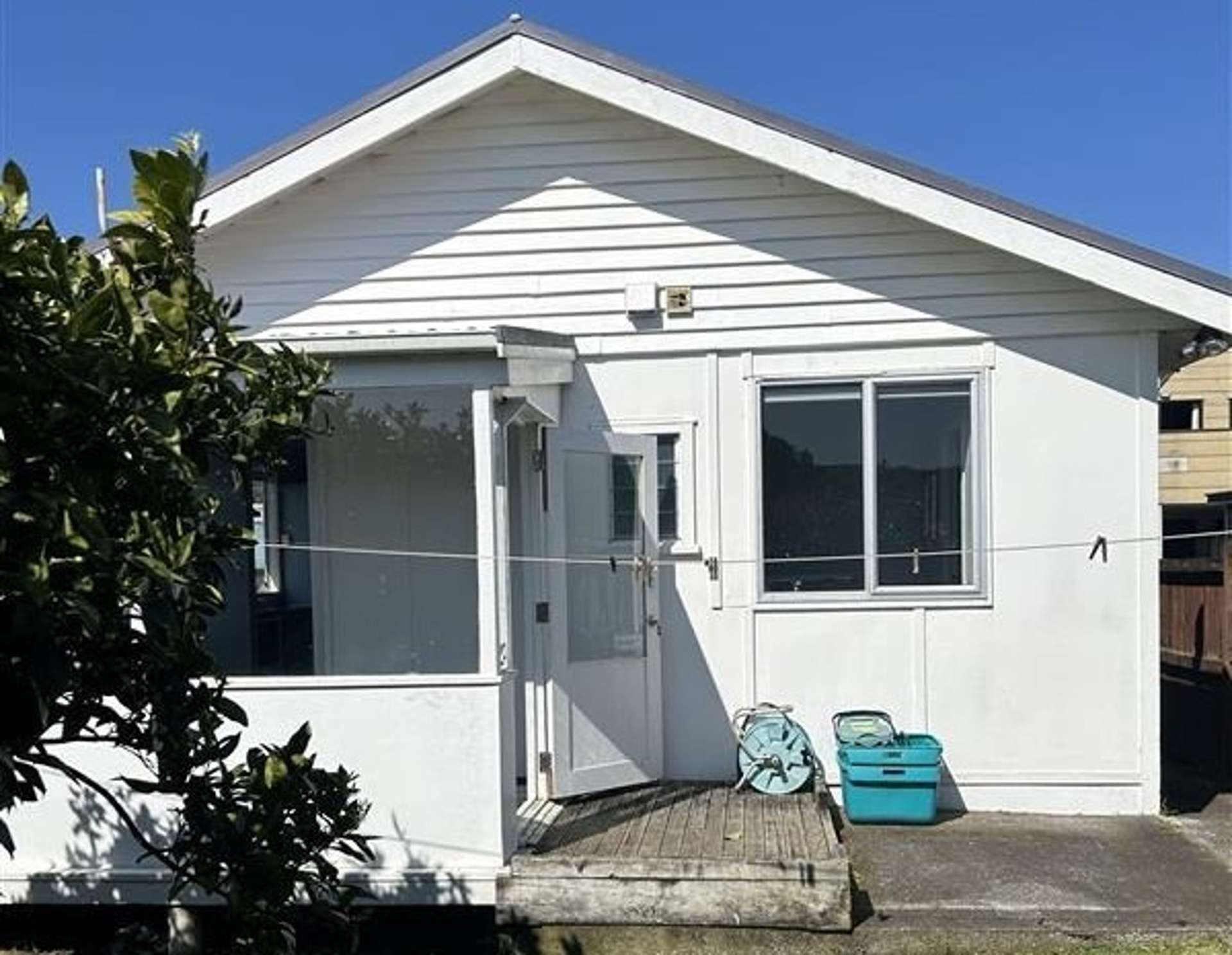 10 Wallis Street 11335_0