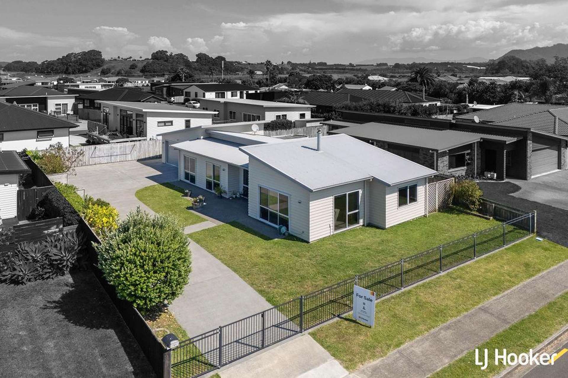 11 Surfers Ave Waihi Beach_0