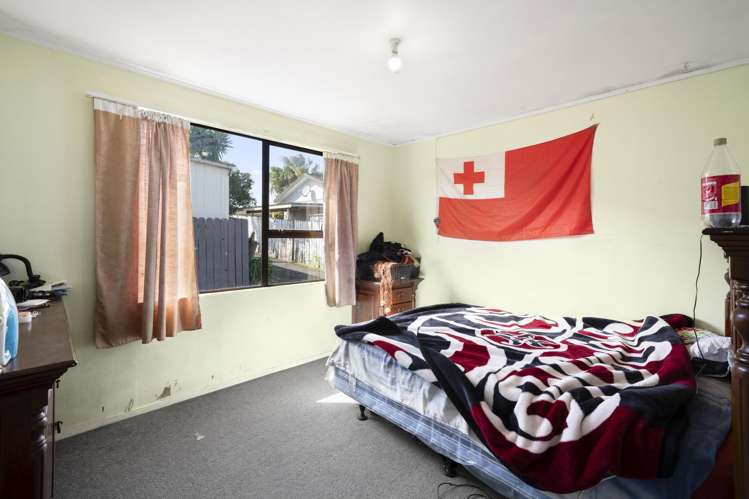 2/12 Silver Creek Road_5