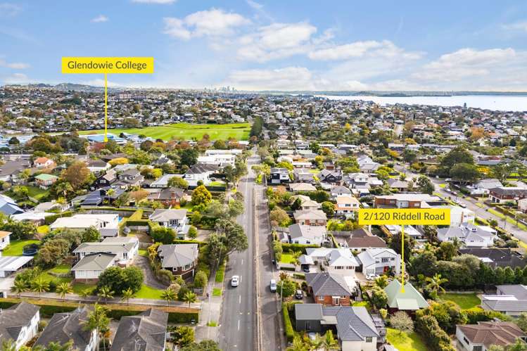 2/120 Riddell Road Glendowie_18