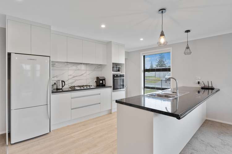 1 Seagrass Place Otaki Beach_6