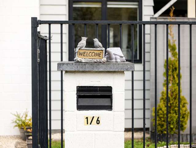 1/6 Soo Yong Place Glenview_1