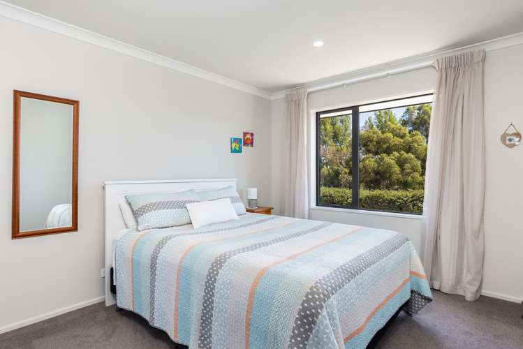 56 Fairbourne Drive Fairhall_15