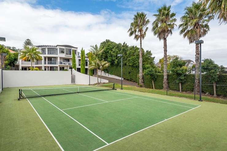 40 Bay Road, in Auckland's St Heliers, is linked to high-profile Kiwi property developer Roger Coulson. Photo / Supplied