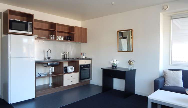 1F/242 Taranaki Street_0