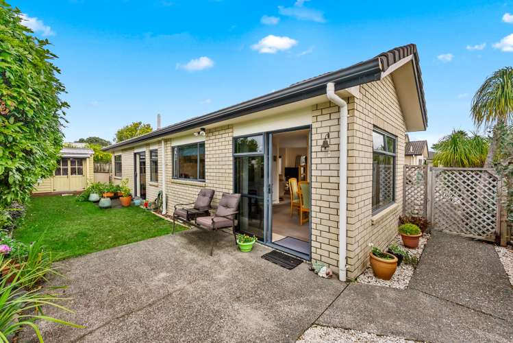 14 Francis Skinner Place Orewa_1