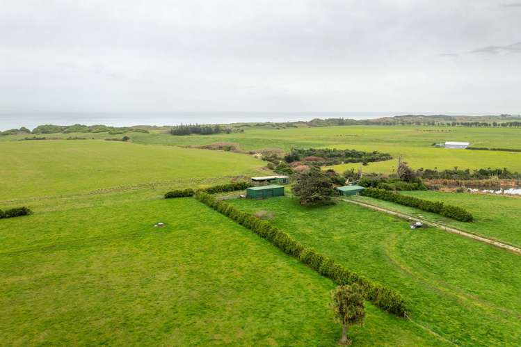 2585 South Road Manaia_16