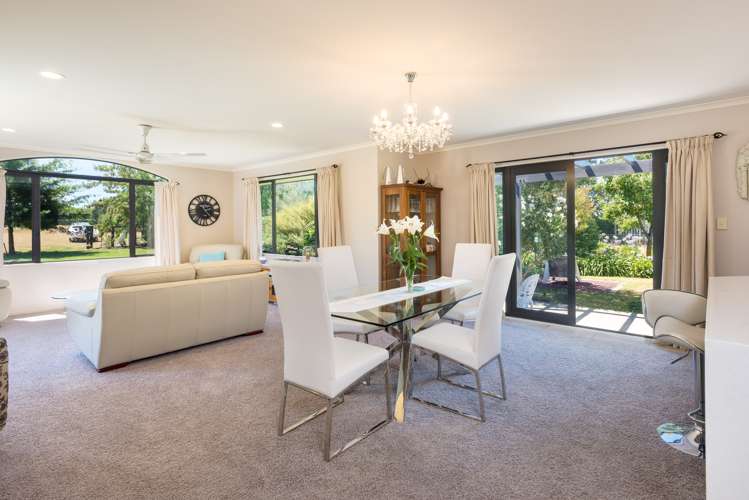 211 Oakwood Lane Witherlea_2