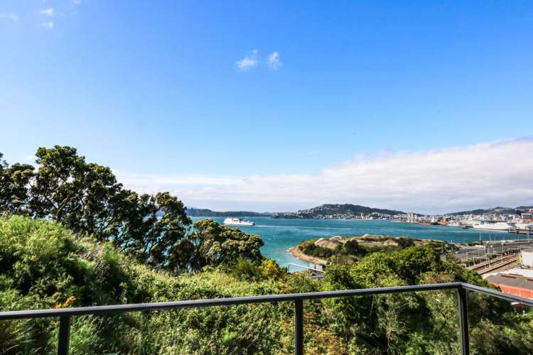 6 Satchell Way Kaiwharawhara_17