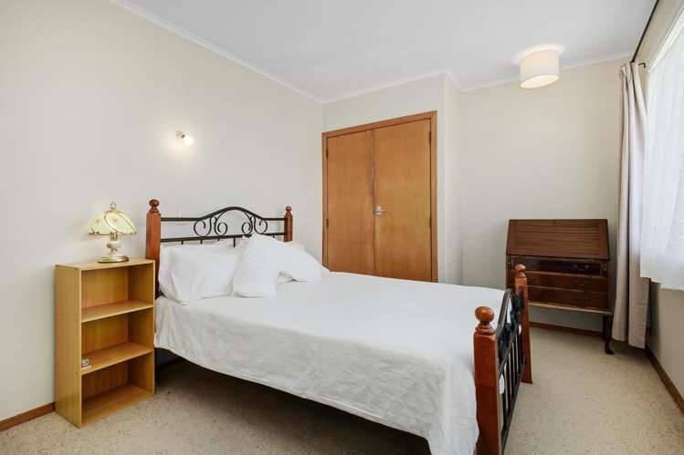 2/39 Mills Street Boulcott_8