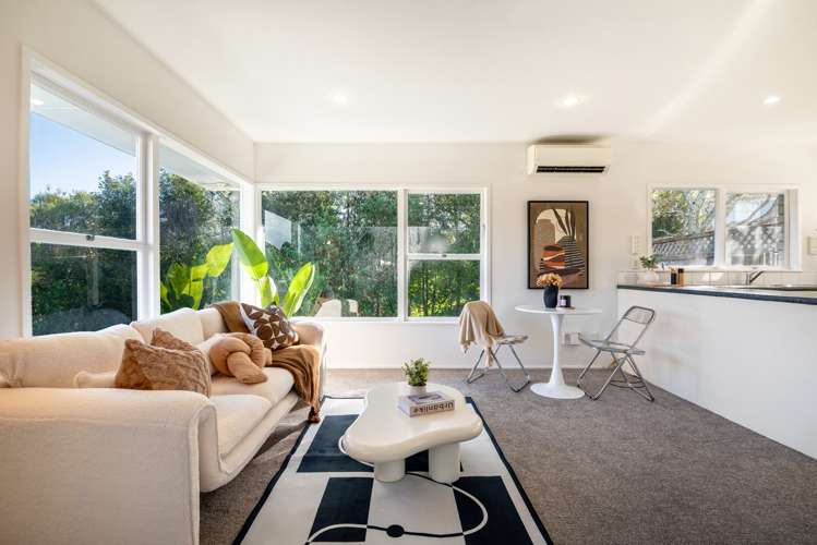 2/5 Battle Place Glenfield_2