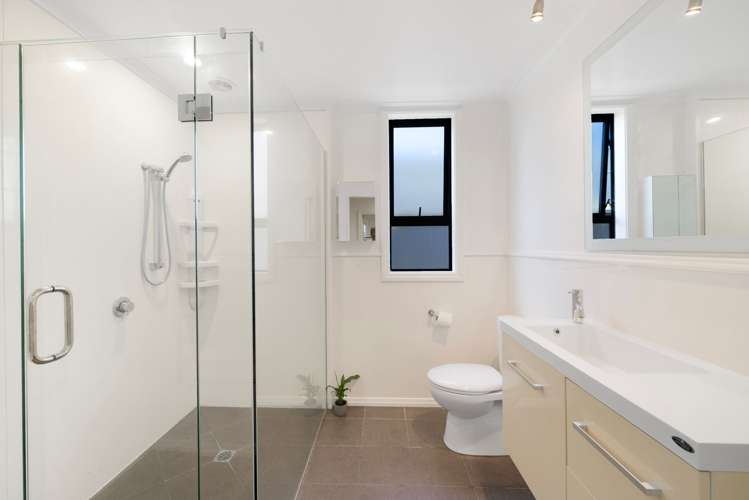 8 Hargest Crescent Saint Kilda_15