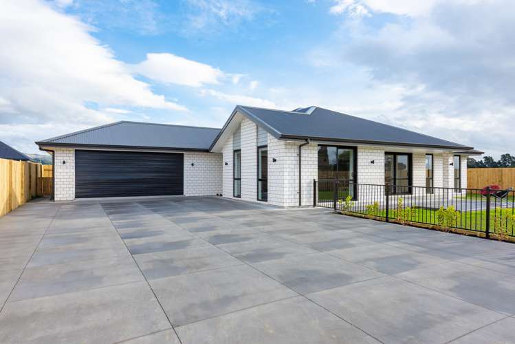 11 Harvard Road Burleigh_21