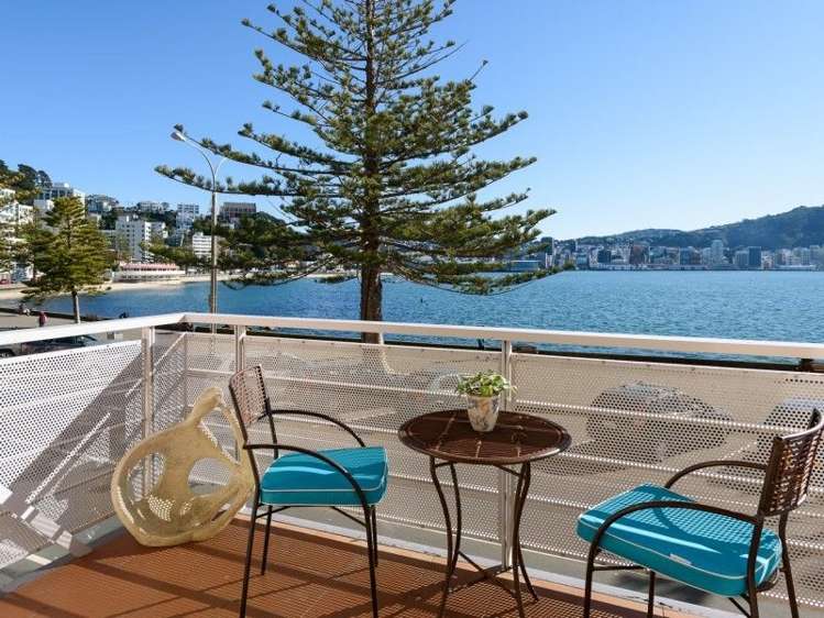 2/306 Oriental Parade Oriental Bay_13