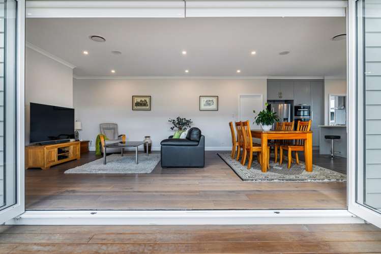 15 Flavell Drive Orewa_6