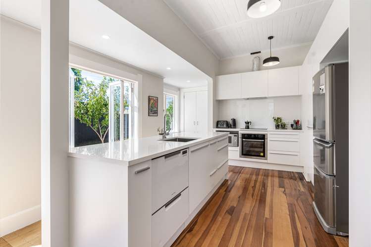 8 New Windsor Road Avondale_9