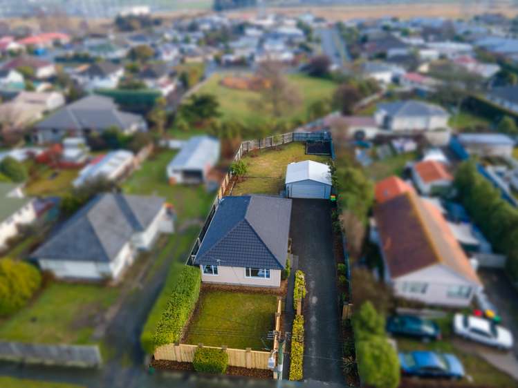 79 Gilberthorpes Road Hei Hei_24