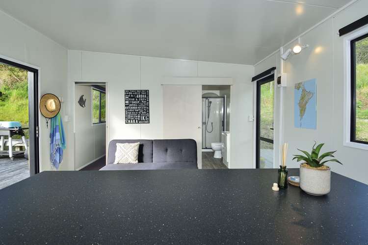 15 Mahia Heights Drive Mahia_6