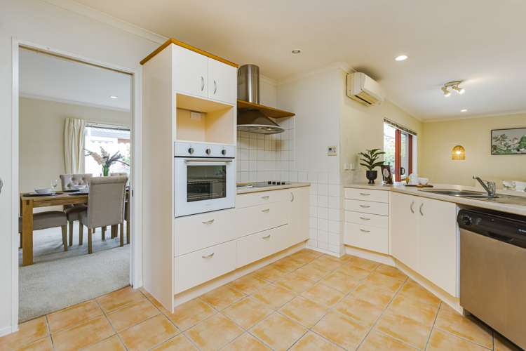 10 Norm Pellow Drive Manurewa_11