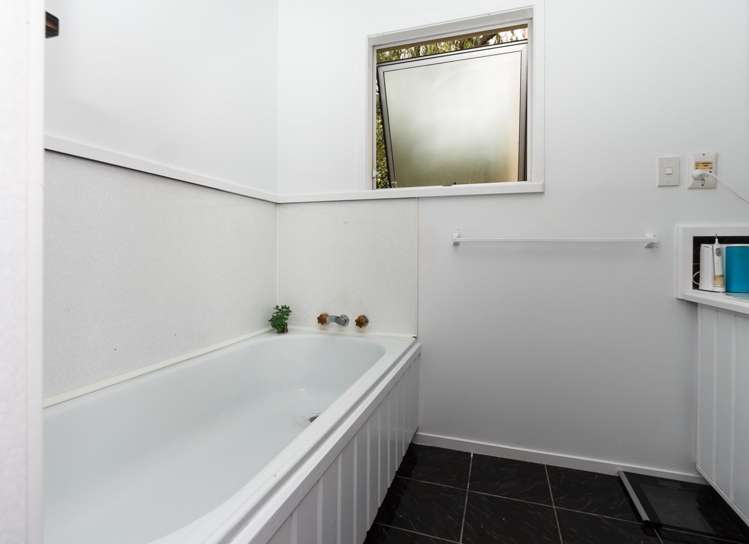 2/13a Marsden Avenue Mount Eden_15