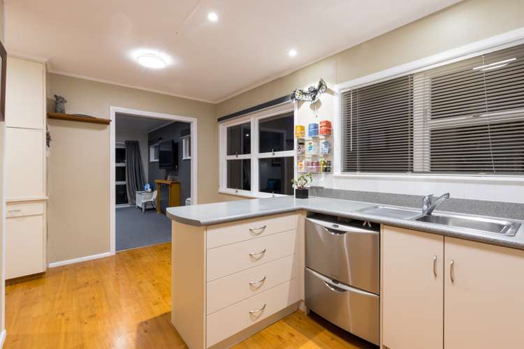 6 Dickens Street Stoke_4