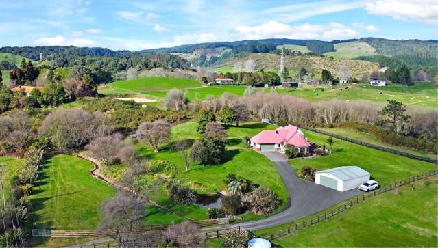 Rural Charm Meets Modern Comfort