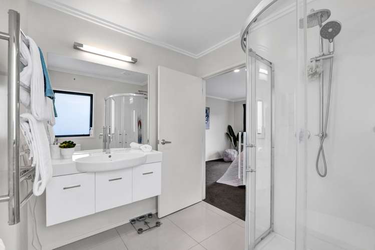 28 Paynters Avenue Strandon_16