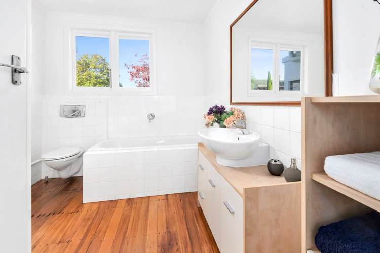 52 Heaphy Street Blockhouse Bay_13