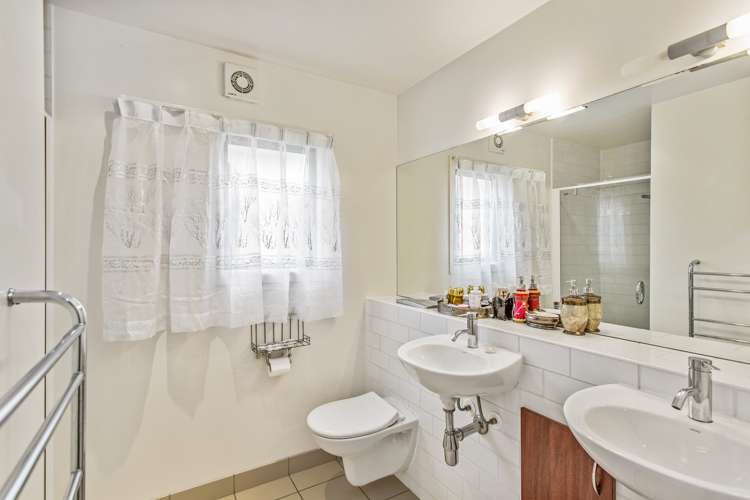 157 Waterside Crescent Gulf Harbour_8