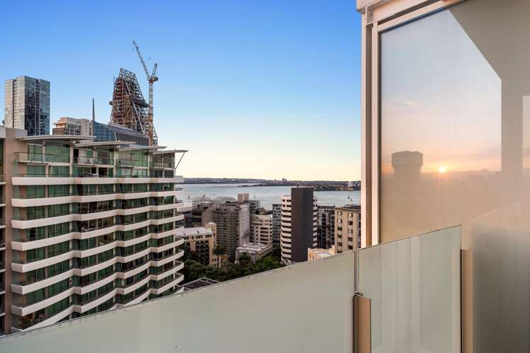 2203/10 Waterloo Quadrant Auckland Central_7