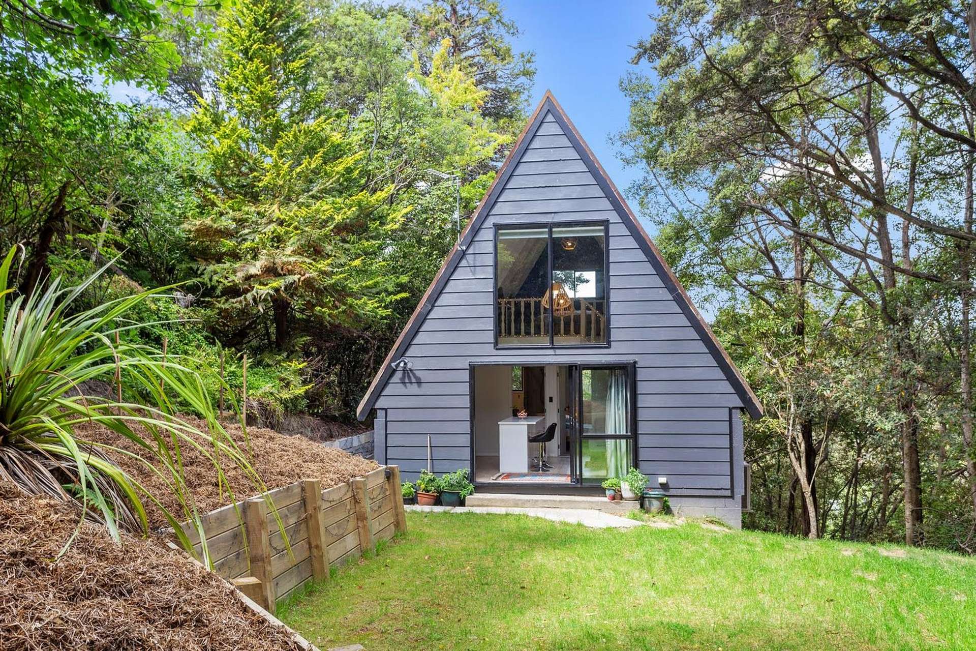 1101 Dyers Pass Road Governors Bay_0