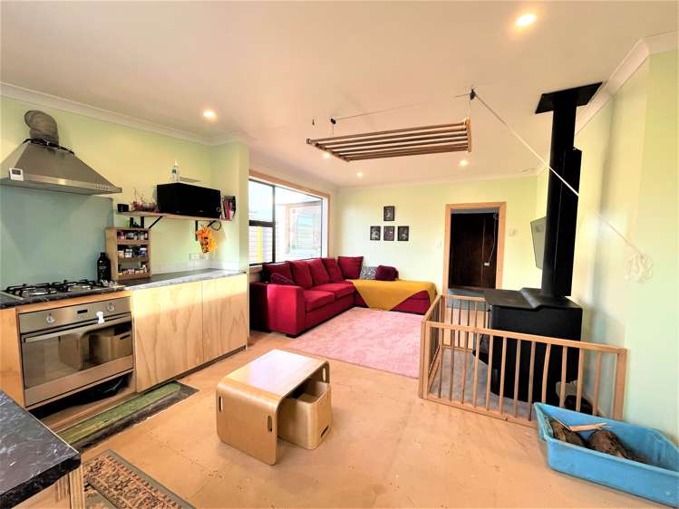 33 Main Road Owaka_6