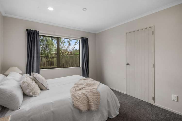 17 Courtenay Place Owhata_10