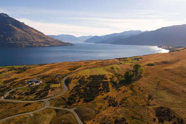 5 Top Paddock Lane Jacks Point_4