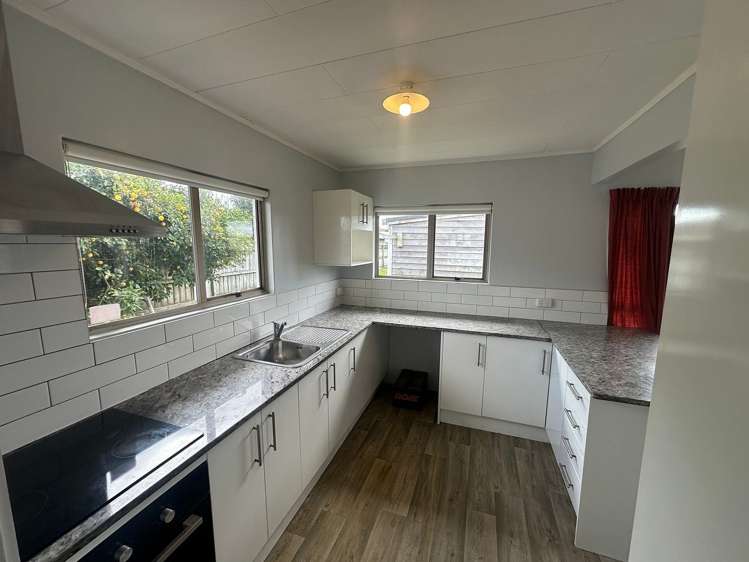 7 Holland Street Pukekohe_2