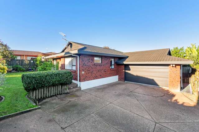 New Listing Alert in Botany Downs!