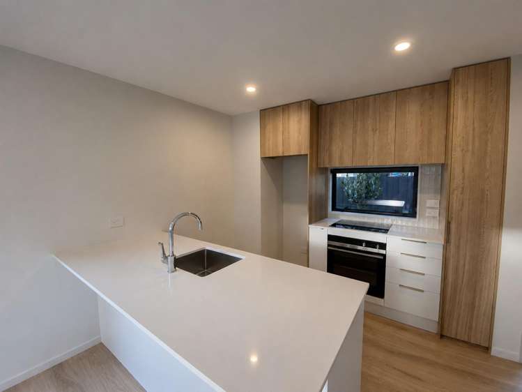 6/10 Hammond Place 10222_1