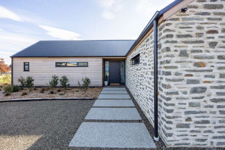 12 Little Orchard Way Wanaka_31