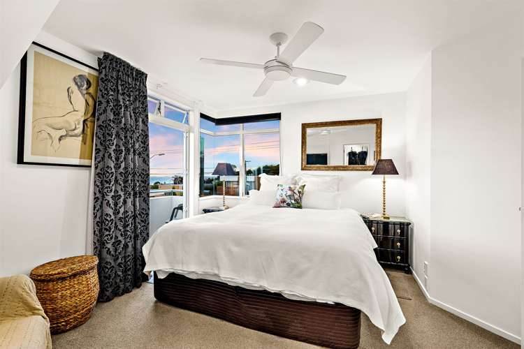 2/35 East Coast Road Milford_13