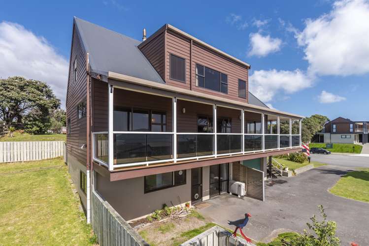 11 Waiheke Street Waikanae Beach_21