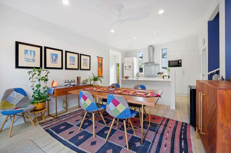 6 Cronin Place Beach Haven_40