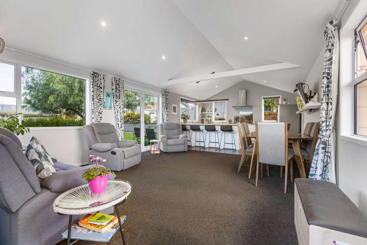 5a High Street West Waitara_17