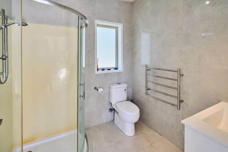 74F Heretaunga Square Silverstream_12