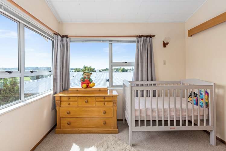 75 Morris Spence Avenue Onekawa_14