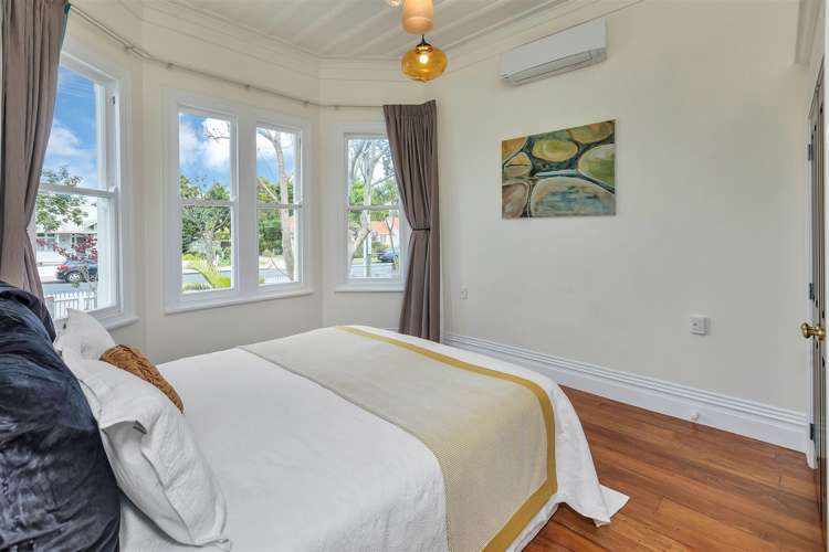 30 First Avenue Avenues_9